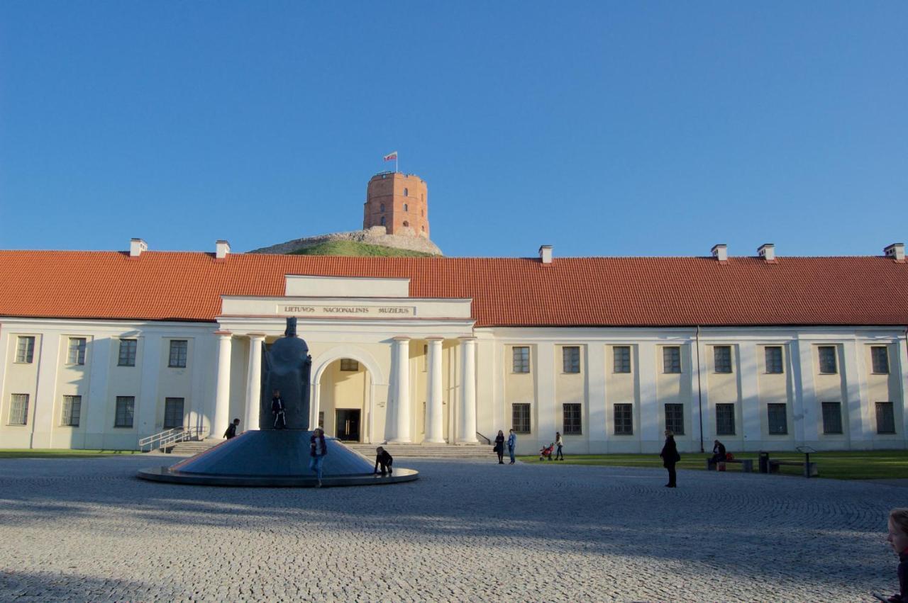 Tomy Old Town Apartments Vilnius Exteriör bild